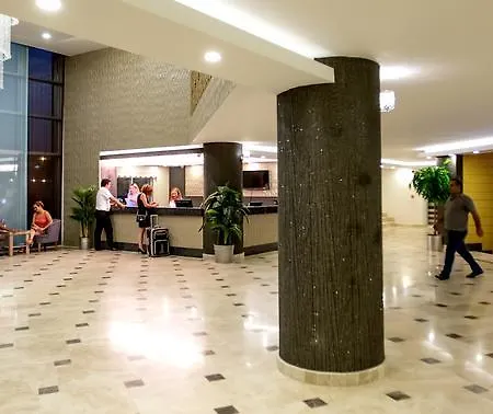 Kaynesia Spa & Wellness Hotel מלון 4*