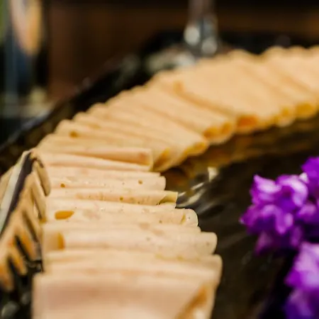 Kaynesia Spa & Wellness Hotel מלון