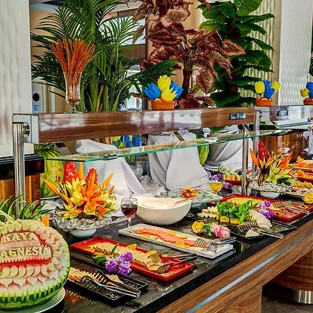 Kaynesia Spa & Wellness Hotel מלון Turgutlu