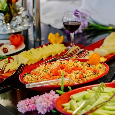 מלון Kaynesia Spa & Wellness Hotel Turgutlu