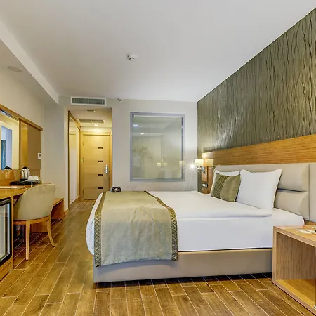 Kaynesia Spa & Wellness Hotel מלון