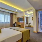 Kaynesia & Welness Hotel 4*