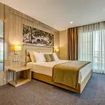 Kaynesia & Welness Hotel