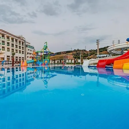 Kaynesia & Welness Hotel