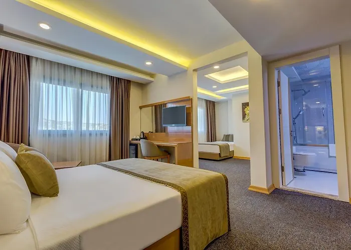 Kaynesia & Welness Hotel 4*